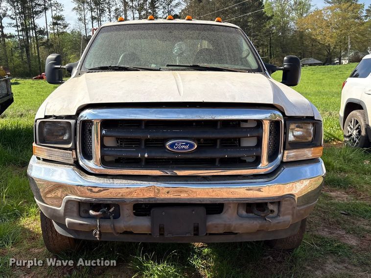 image for item EF1063 2004 Ford F450 Super Duty Crew Cab utility / service truck