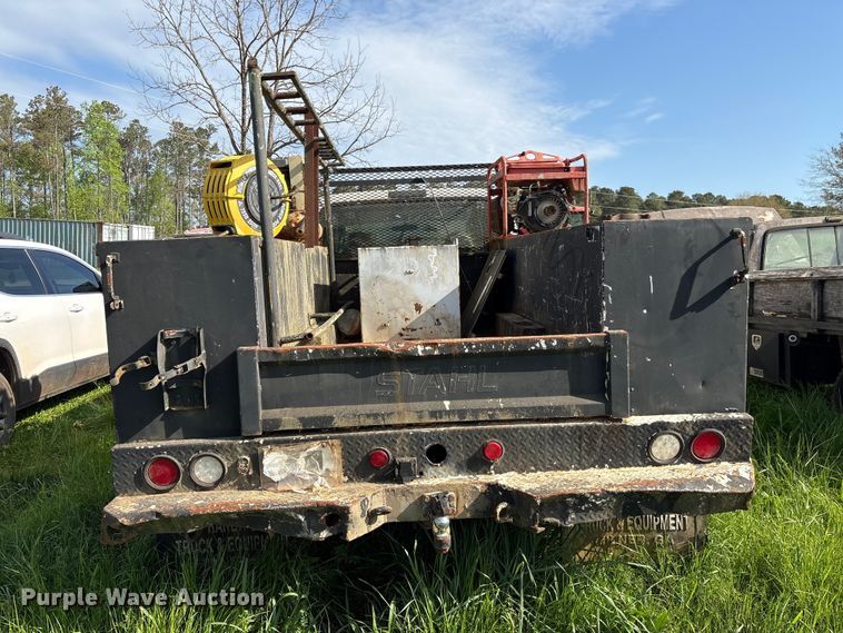 image for item EF1063 2004 Ford F450 Super Duty Crew Cab utility / service truck