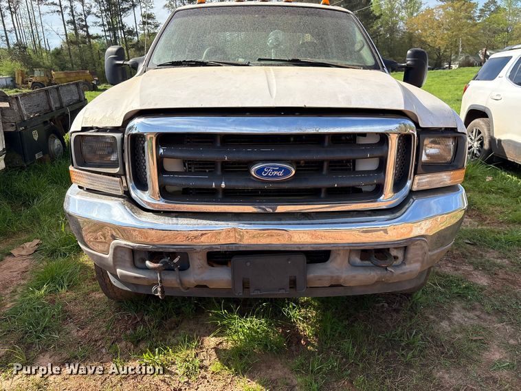 image for item EF1063 2004 Ford F450 Super Duty Crew Cab utility / service truck