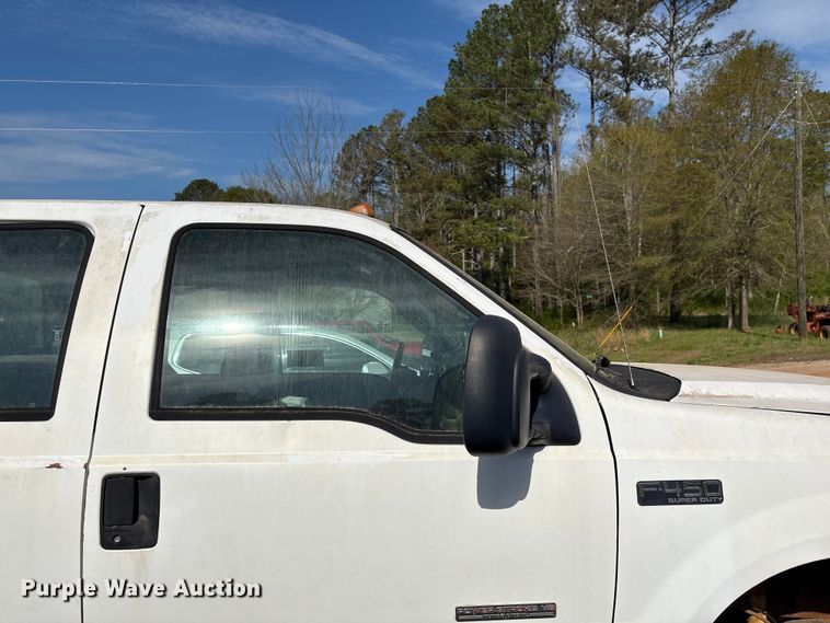 image for item EF1063 2004 Ford F450 Super Duty Crew Cab utility / service truck