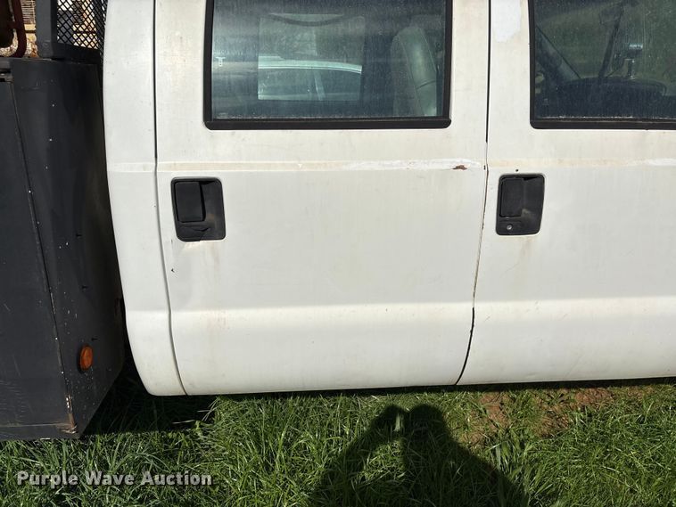 image for item EF1063 2004 Ford F450 Super Duty Crew Cab utility / service truck