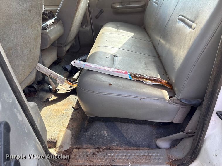 image for item EF1063 2004 Ford F450 Super Duty Crew Cab utility / service truck
