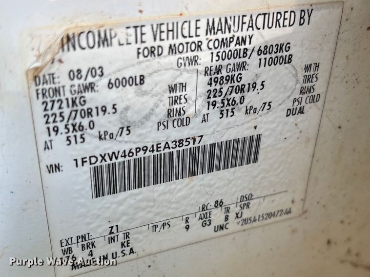 image for item EF1063 2004 Ford F450 Super Duty Crew Cab utility / service truck