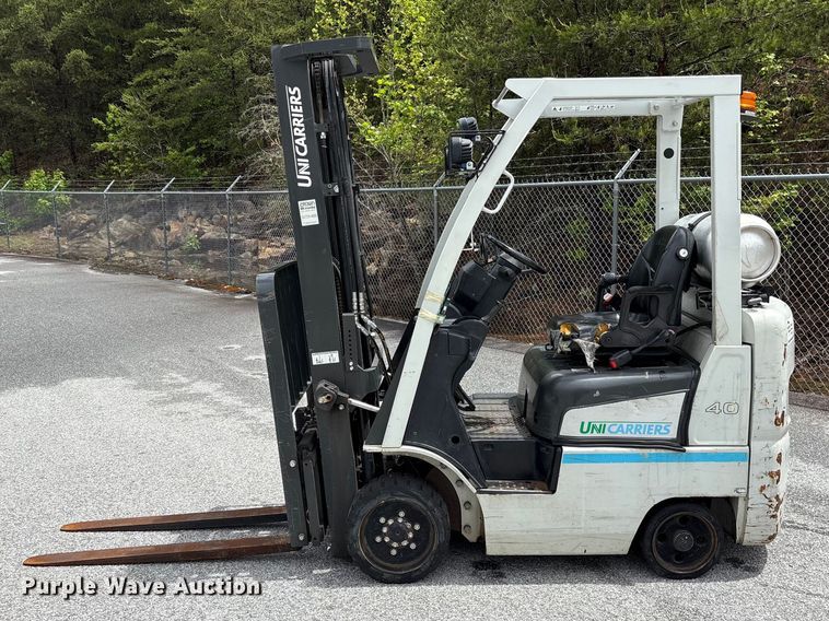 image for item EF1159 2016 UniCarriers CFS40 forklift