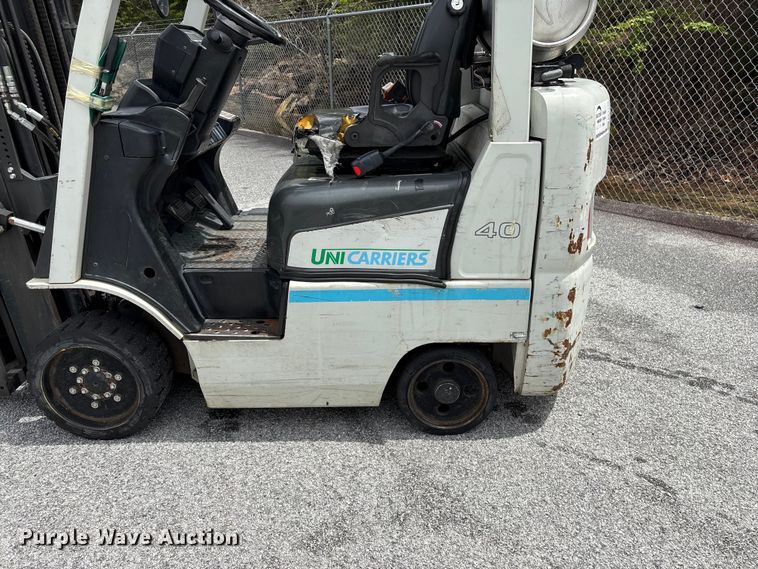 image for item EF1159 2016 UniCarriers CFS40 forklift