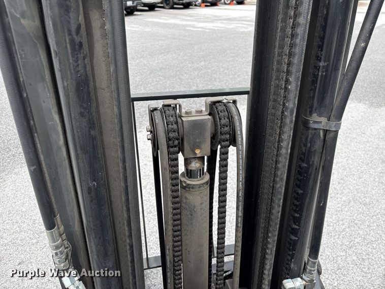 image for item EF1159 2016 UniCarriers CFS40 forklift