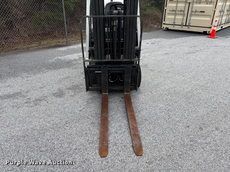 image for item EF1159 2016 UniCarriers CFS40 forklift