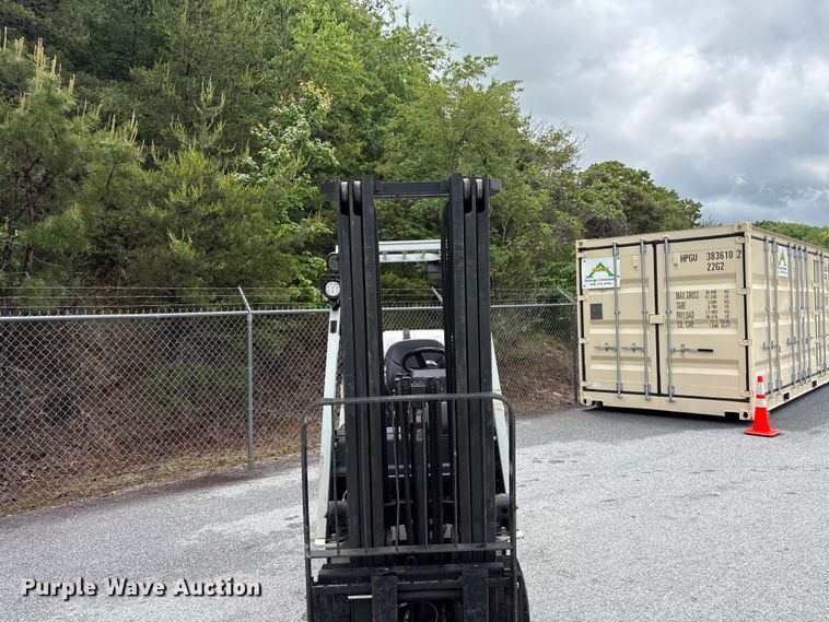 image for item EF1159 2016 UniCarriers CFS40 forklift