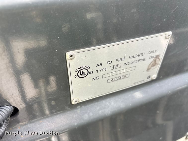 image for item EF1159 2016 UniCarriers CFS40 forklift