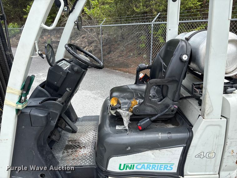 image for item EF1159 2016 UniCarriers CFS40 forklift