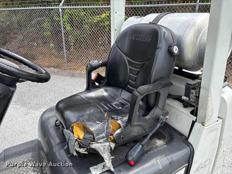 image for item EF1159 2016 UniCarriers CFS40 forklift