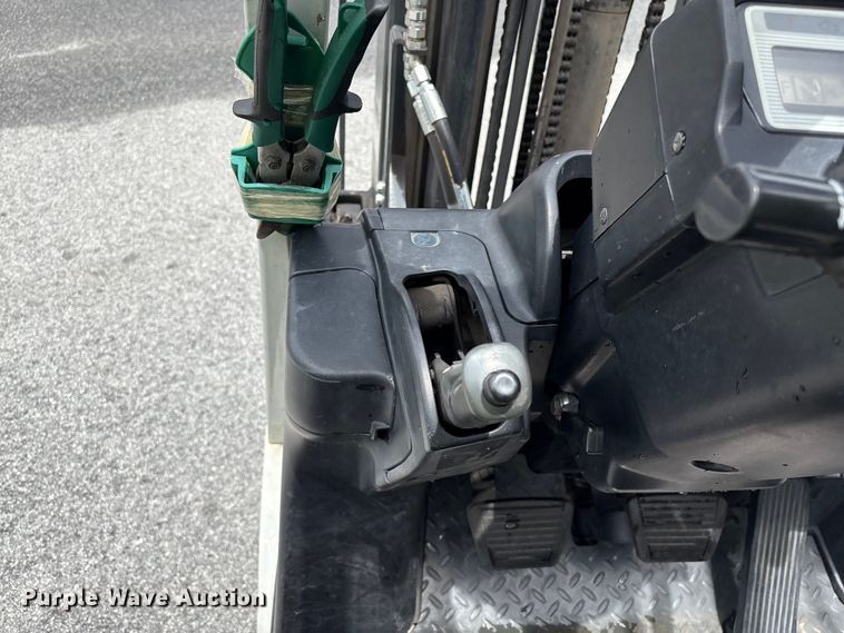 image for item EF1159 2016 UniCarriers CFS40 forklift