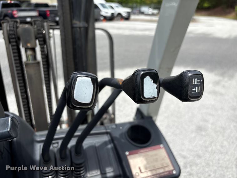 image for item EF1159 2016 UniCarriers CFS40 forklift