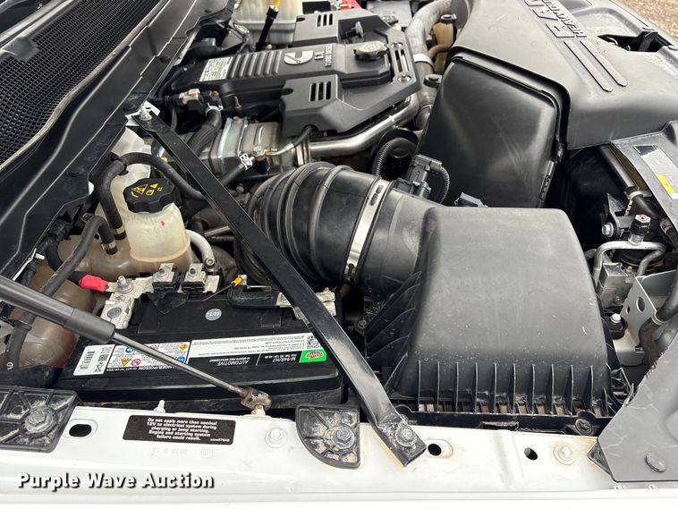image for item EG8925 2022 RAM 5500 truck cab and chassis