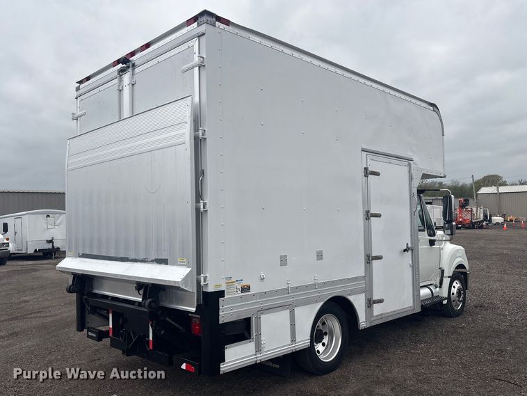 image for item EG8933 2014 International TerraStar box truck