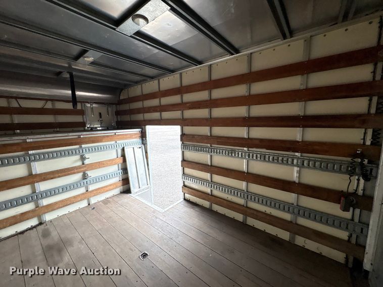 image for item EG8933 2014 International TerraStar box truck