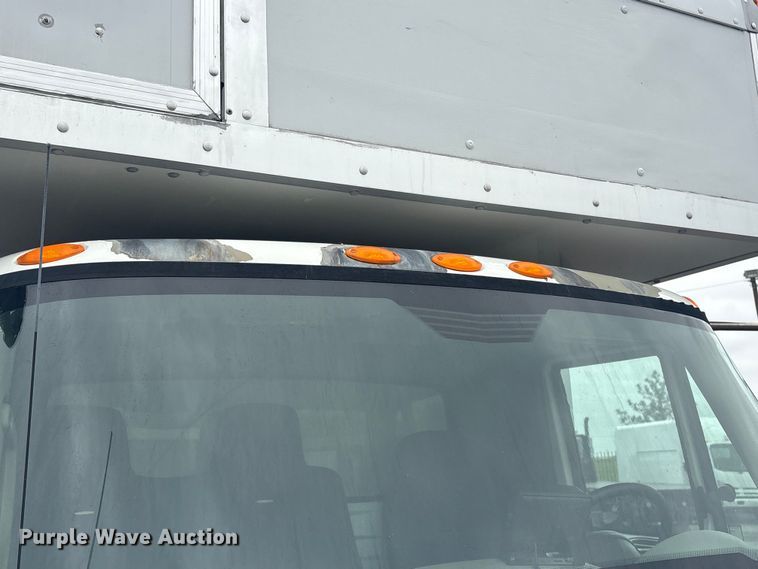image for item EG8933 2014 International TerraStar box truck