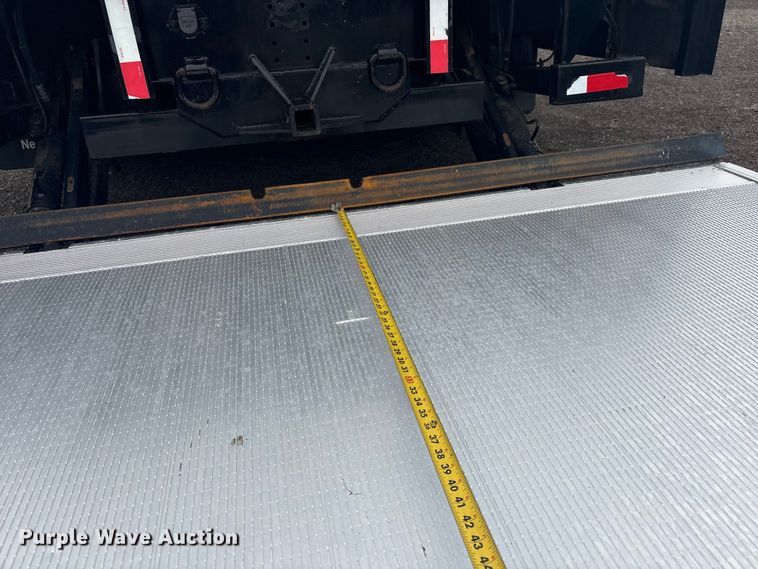 image for item EG8933 2014 International TerraStar box truck