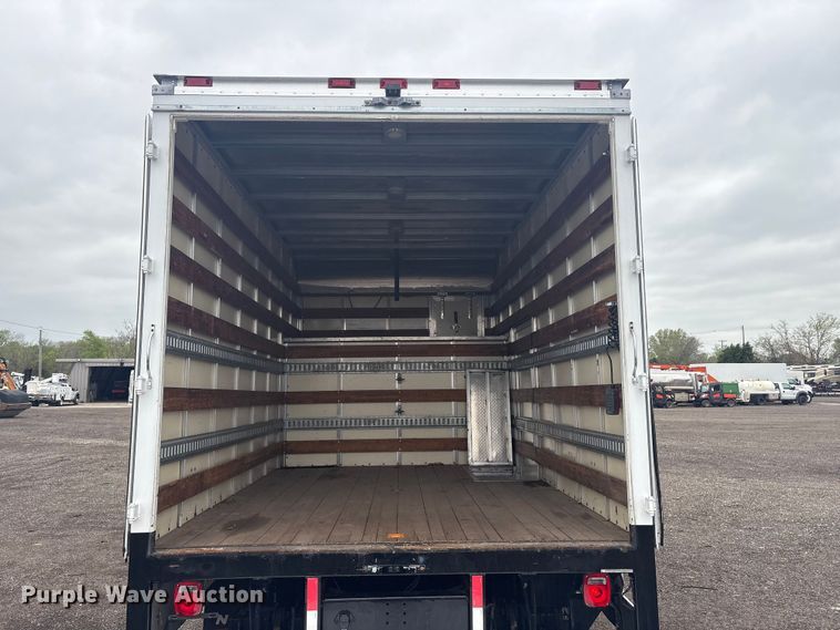 image for item EG8933 2014 International TerraStar box truck