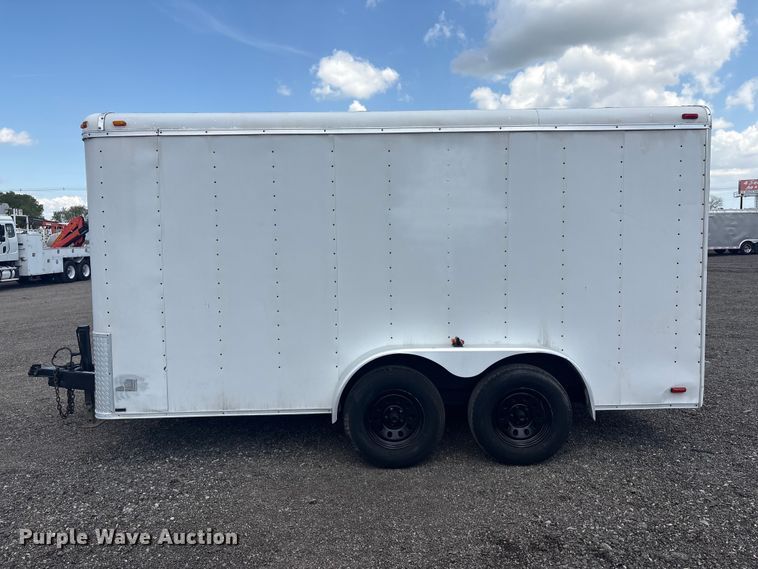 image for item EG8956 2000 Nationwide enclosed cargo trailer
