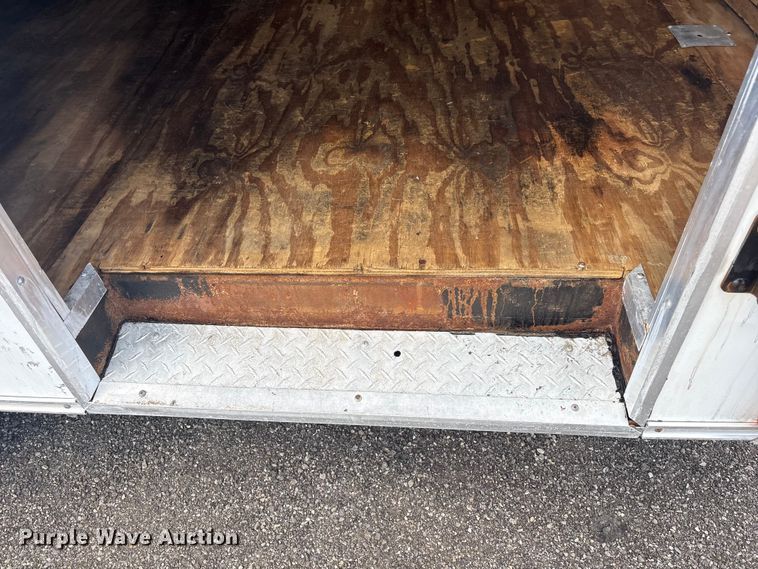 image for item EG8956 2000 Nationwide enclosed cargo trailer