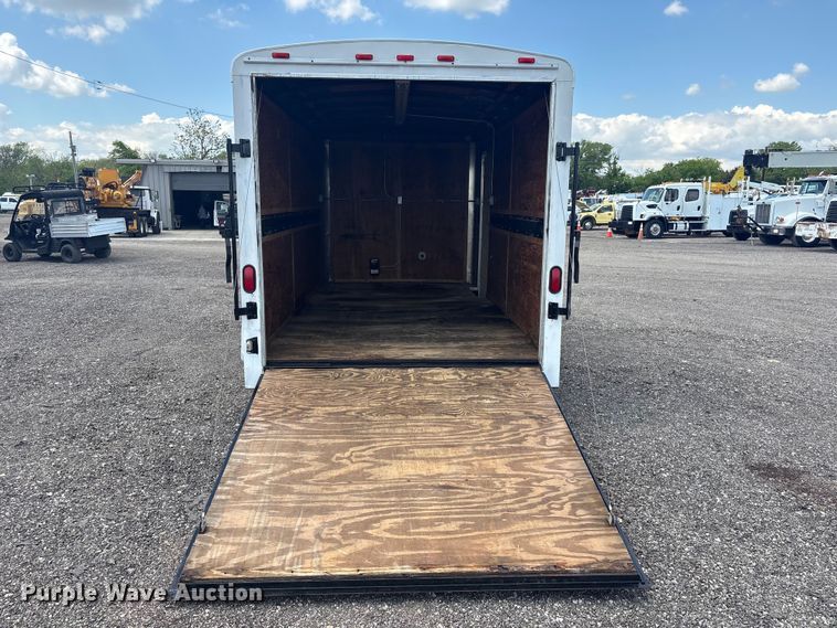 image for item EG8956 2000 Nationwide enclosed cargo trailer