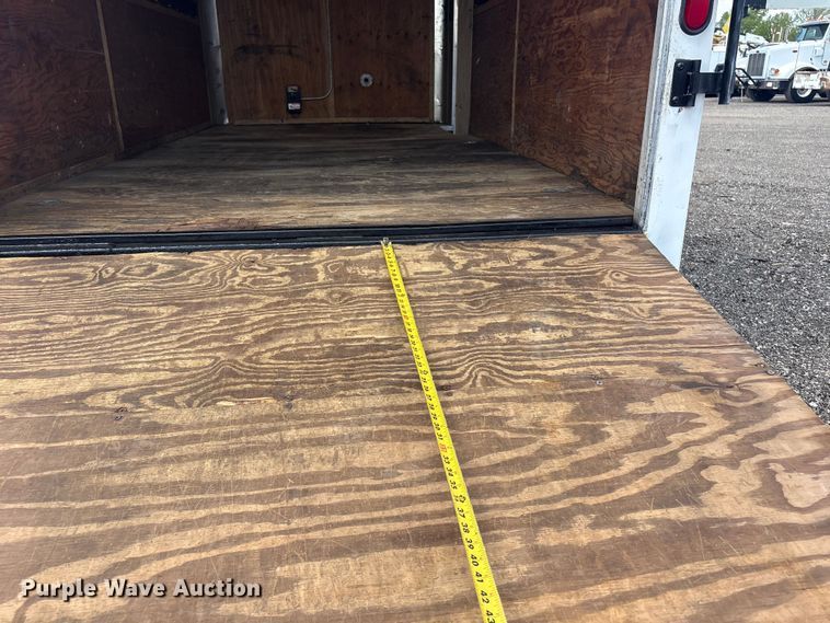 image for item EG8956 2000 Nationwide enclosed cargo trailer