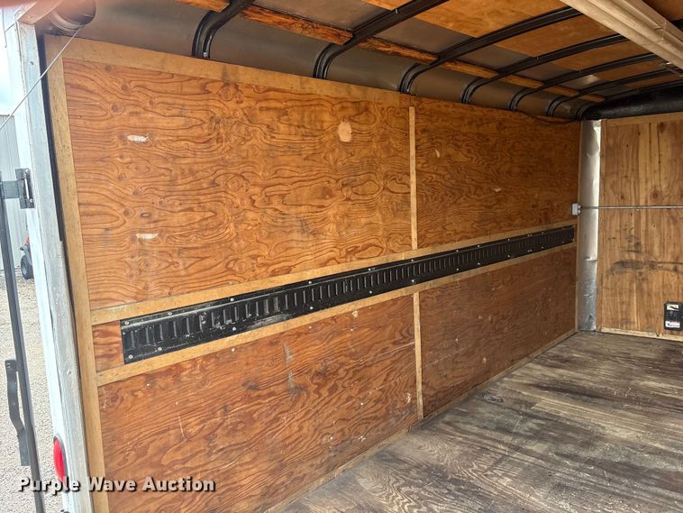 image for item EG8956 2000 Nationwide enclosed cargo trailer