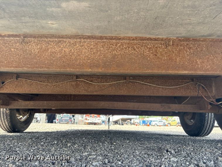 image for item EG8956 2000 Nationwide enclosed cargo trailer
