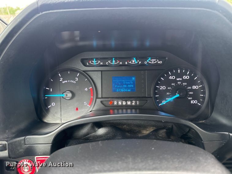 image for item EG8995 2019 Ford F550 Crew Cab truck cab and chassis