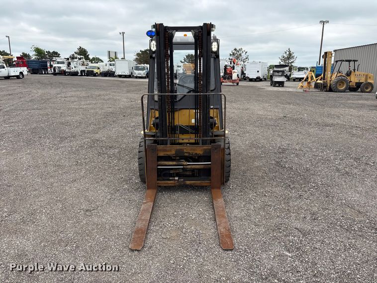 image for item EG9008 Caterpillar 2PD6000 forklift