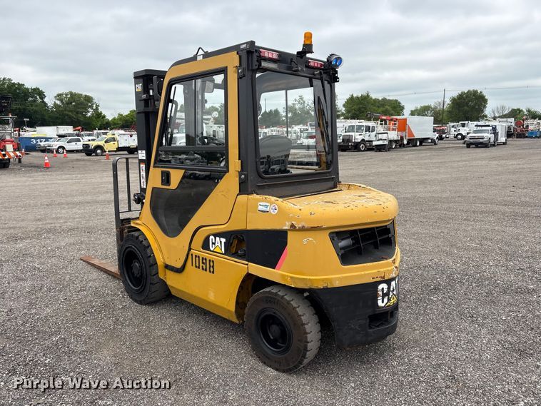 image for item EG9008 Caterpillar 2PD6000 forklift