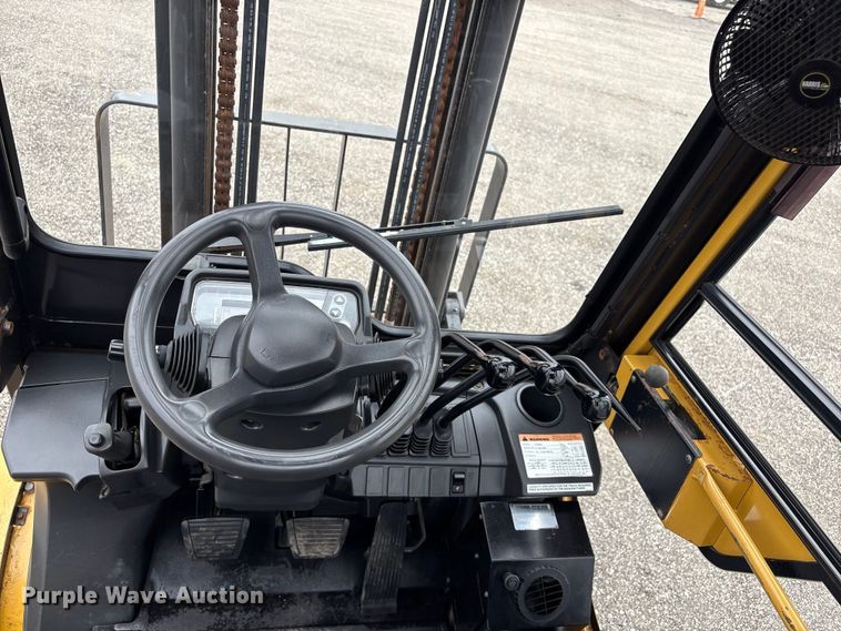 image for item EG9008 Caterpillar 2PD6000 forklift