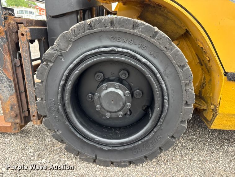 image for item EG9008 Caterpillar 2PD6000 forklift