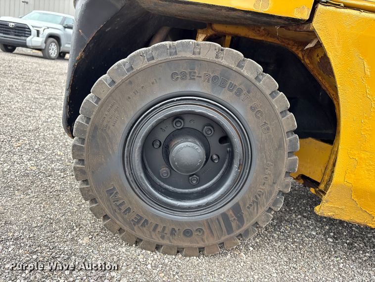 image for item EG9008 Caterpillar 2PD6000 forklift