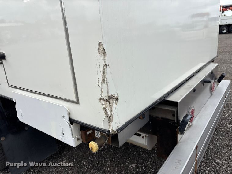 image for item EG9022 2019 Ford E450 Super Duty refrigerated delivery truck