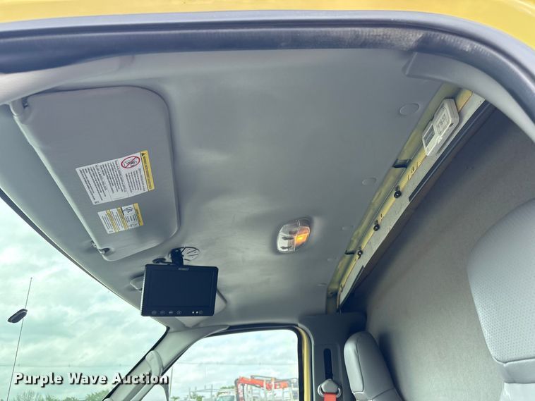 image for item EG9022 2019 Ford E450 Super Duty refrigerated delivery truck