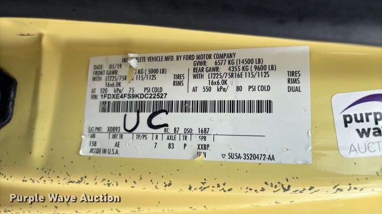 image for item EG9022 2019 Ford E450 Super Duty refrigerated delivery truck