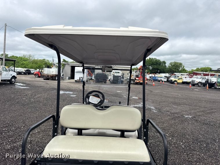 image for item EG9030 2021 Yamaha Drive golf cart