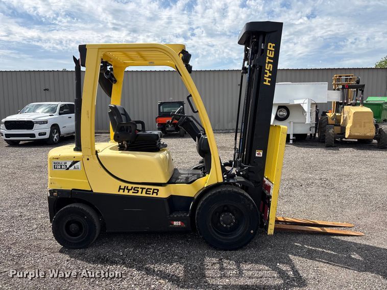 image for item EG9036 2016 Hyster H50T forklift