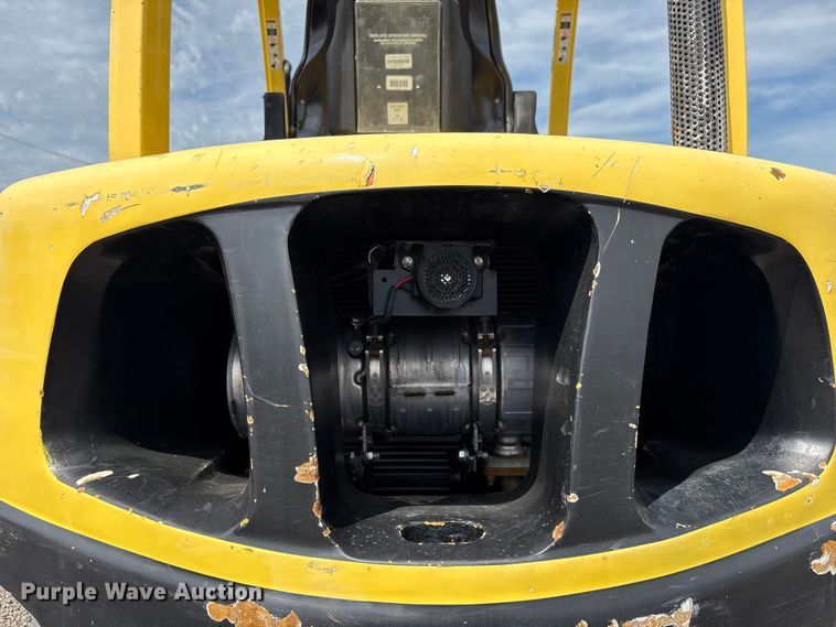 image for item EG9036 2016 Hyster H50T forklift