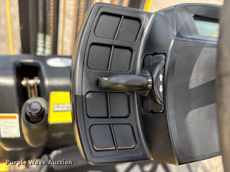 image for item EG9036 2016 Hyster H50T forklift
