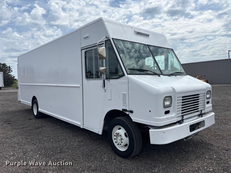 image for item EG9039 2016 Ford F59 delivery truck