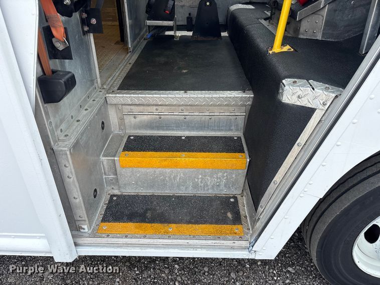 image for item EG9039 2016 Ford F59 delivery truck