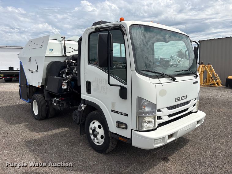 image for item EG9040 2016 Isuzu NPR street sweeper truck