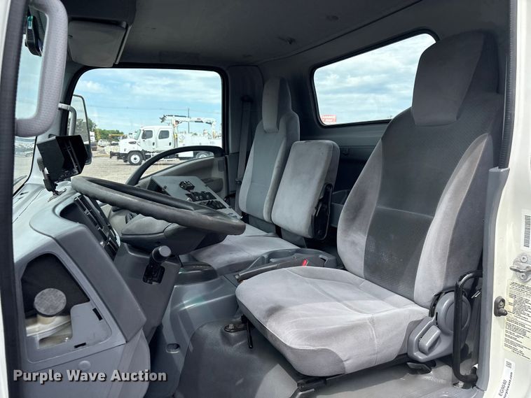 image for item EG9040 2016 Isuzu NPR street sweeper truck