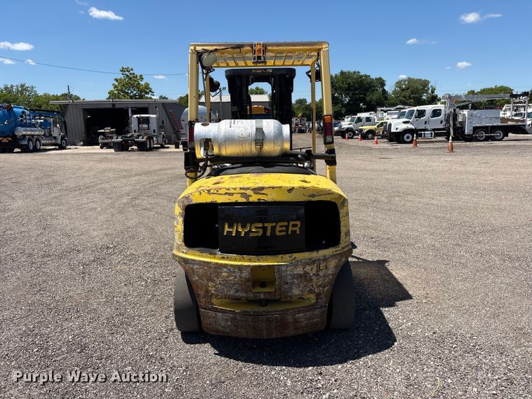 image for item EG9073 2004 Hyster H80XM forklift