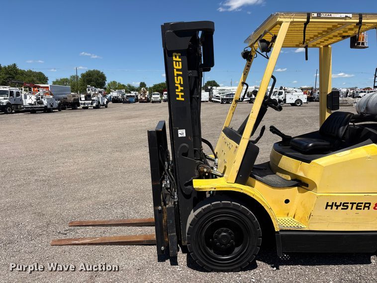 image for item EG9073 2004 Hyster H80XM forklift