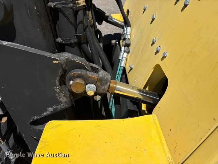 image for item EG9073 2004 Hyster H80XM forklift