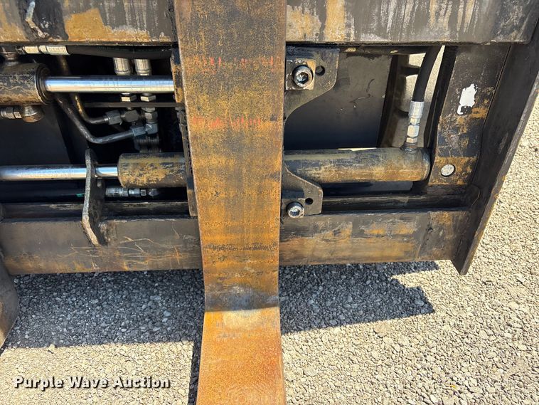 image for item EG9073 2004 Hyster H80XM forklift